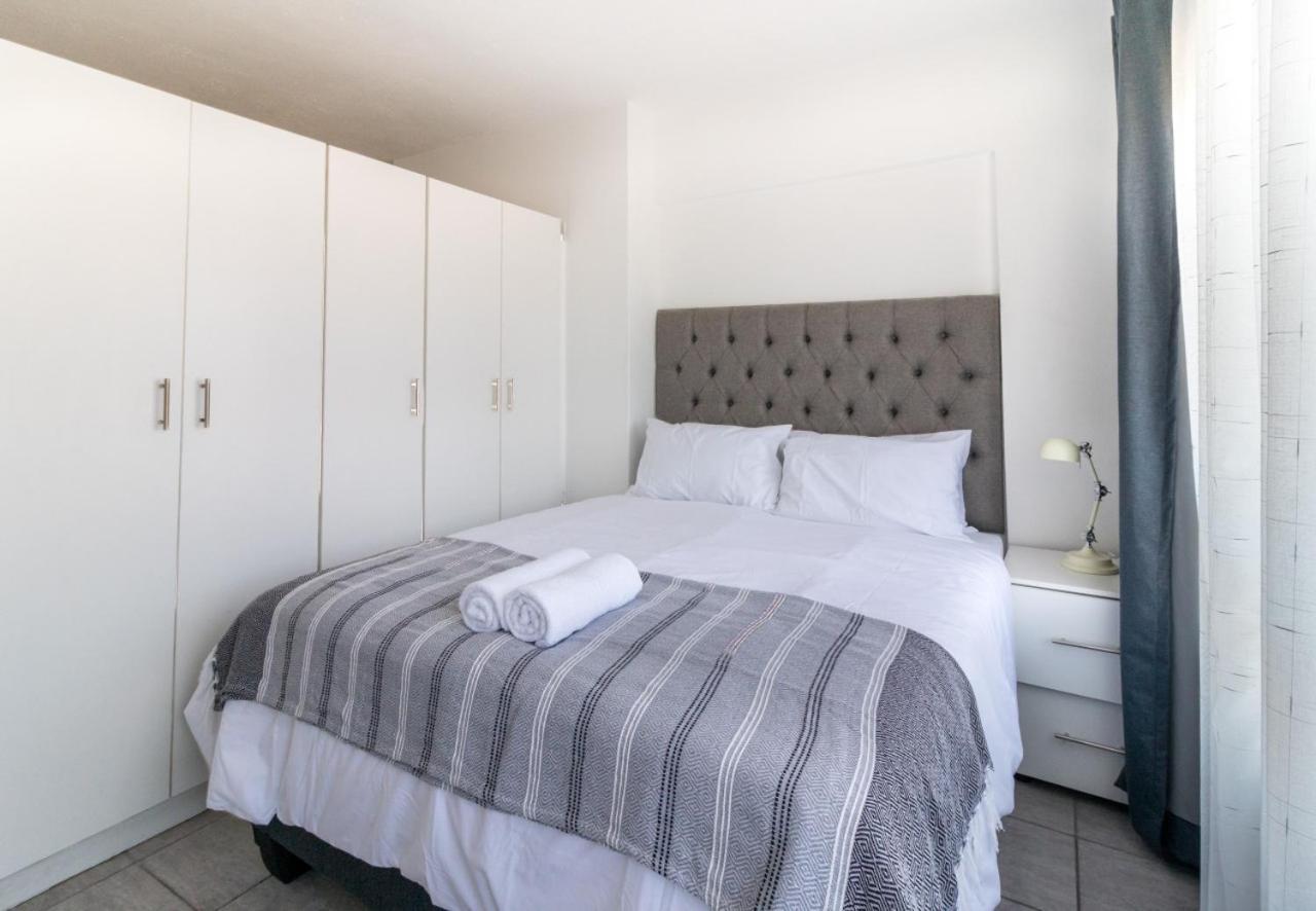 Wavecrest 1202 Apartment *