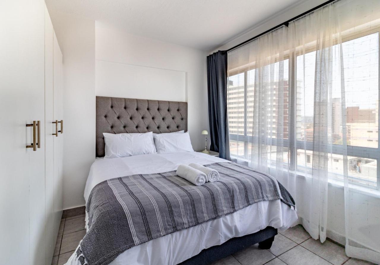Apartment Wavecrest 1202 *